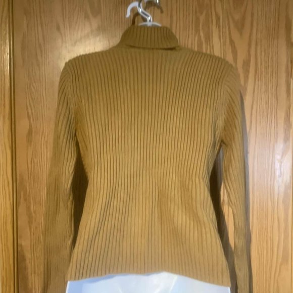 Y2K CROSS CROCHET TURTLENECK - Picture 2 of 4